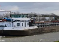 Chiatta in vendita