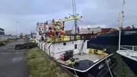 Nave di supporto in vendita