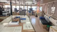 Nave di supporto in vendita