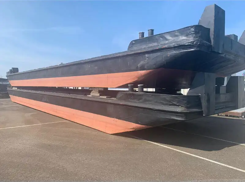 Chiatta in vendita