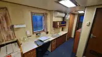 Nave di supporto in vendita