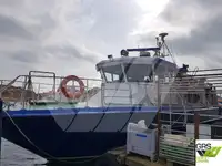 Chiatta adibita ad alloggio in vendita