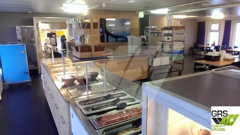 Chiatta adibita ad alloggio in vendita