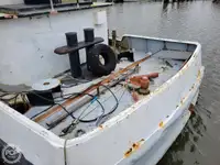 Nave di supporto in vendita