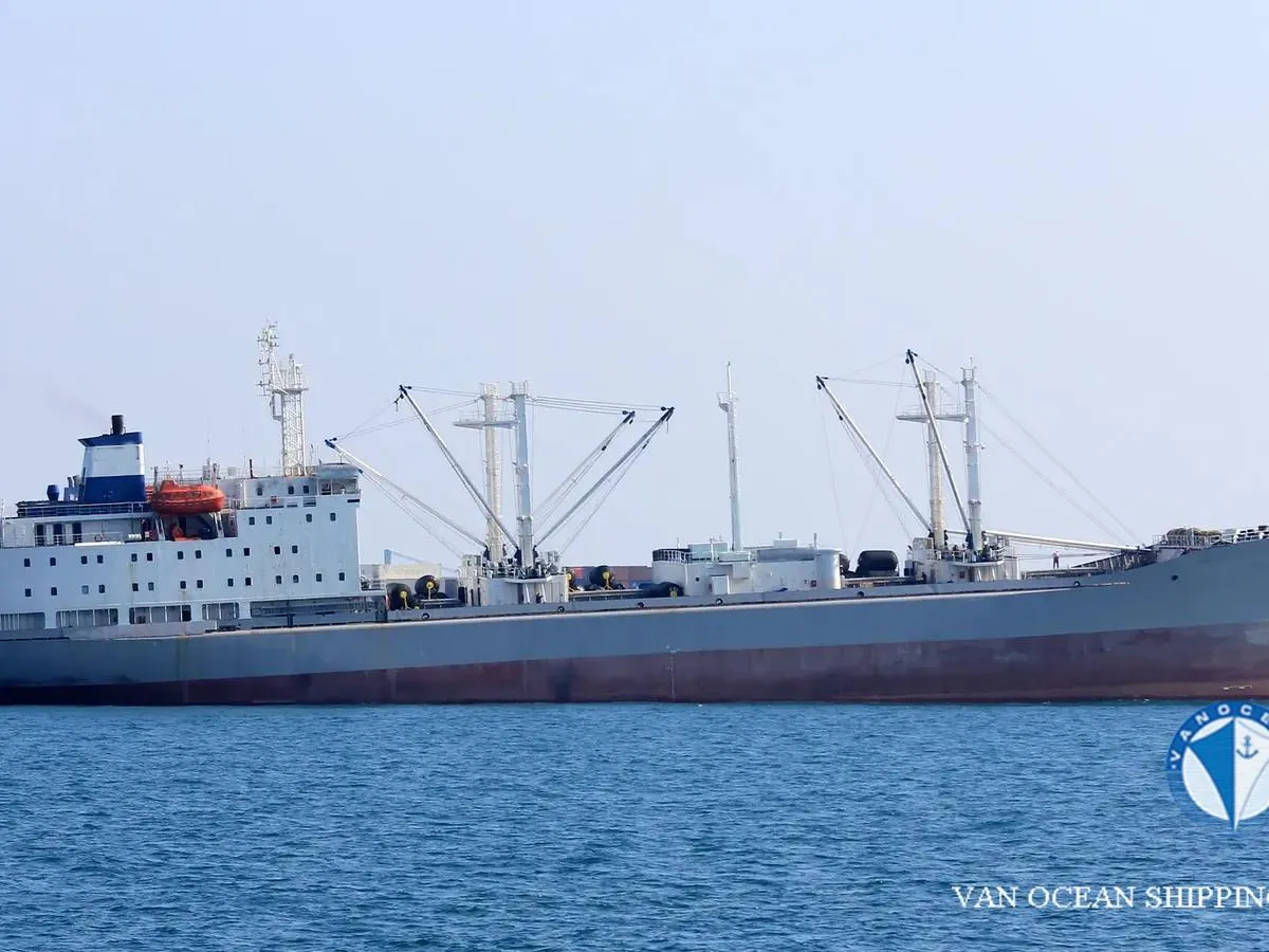 Nave refrigerata in vendita