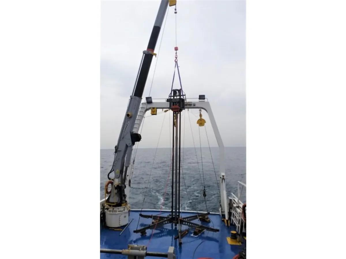 Nave da ricerca in vendita