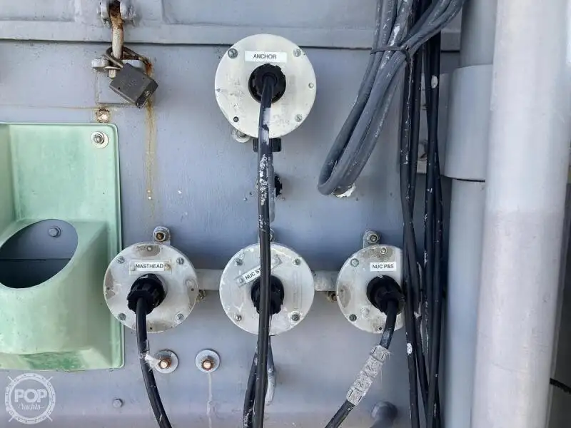 Nave da sbarco, con serbatoi in vendita