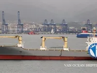 Nave refrigerata in vendita