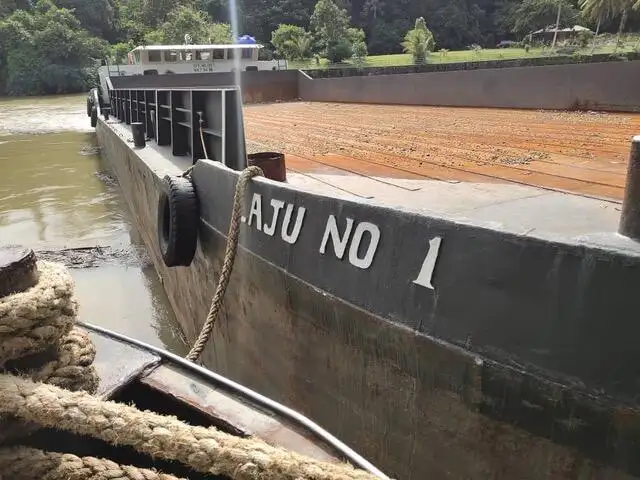 Nave da sbarco, con serbatoi in vendita