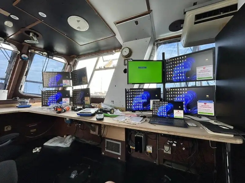 Nave da rilevamento in vendita