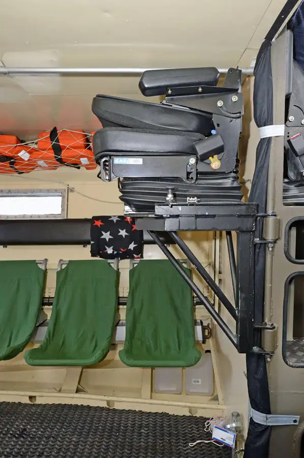 Navi militari in vendita