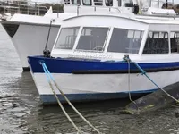 Nave passeggeri in vendita