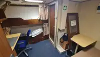 Nave di supporto in vendita