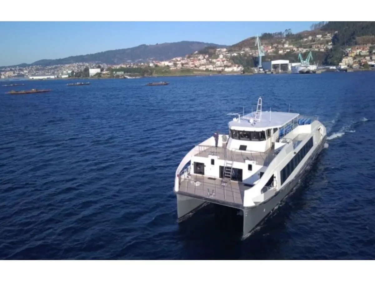 Nave passeggeri in vendita