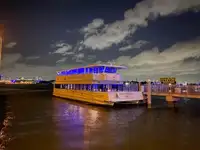 Nave passeggeri in vendita