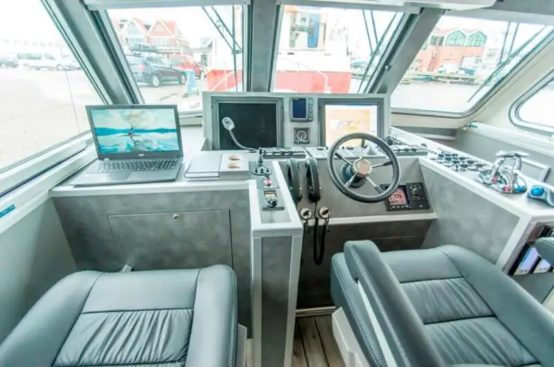 Nave da rilevamento in vendita