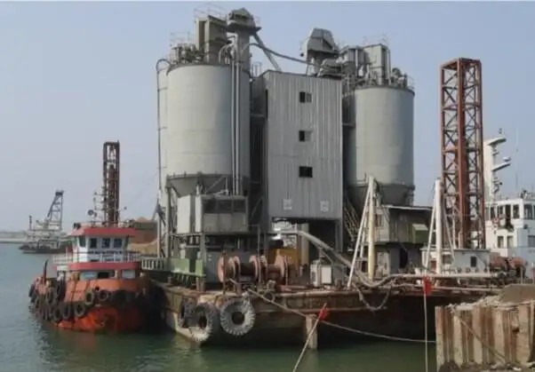 Chiatta in vendita
