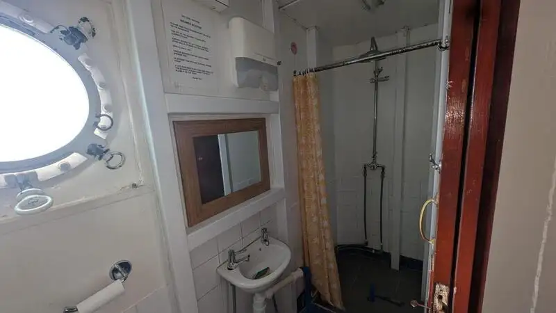 Nave da rilevamento in vendita