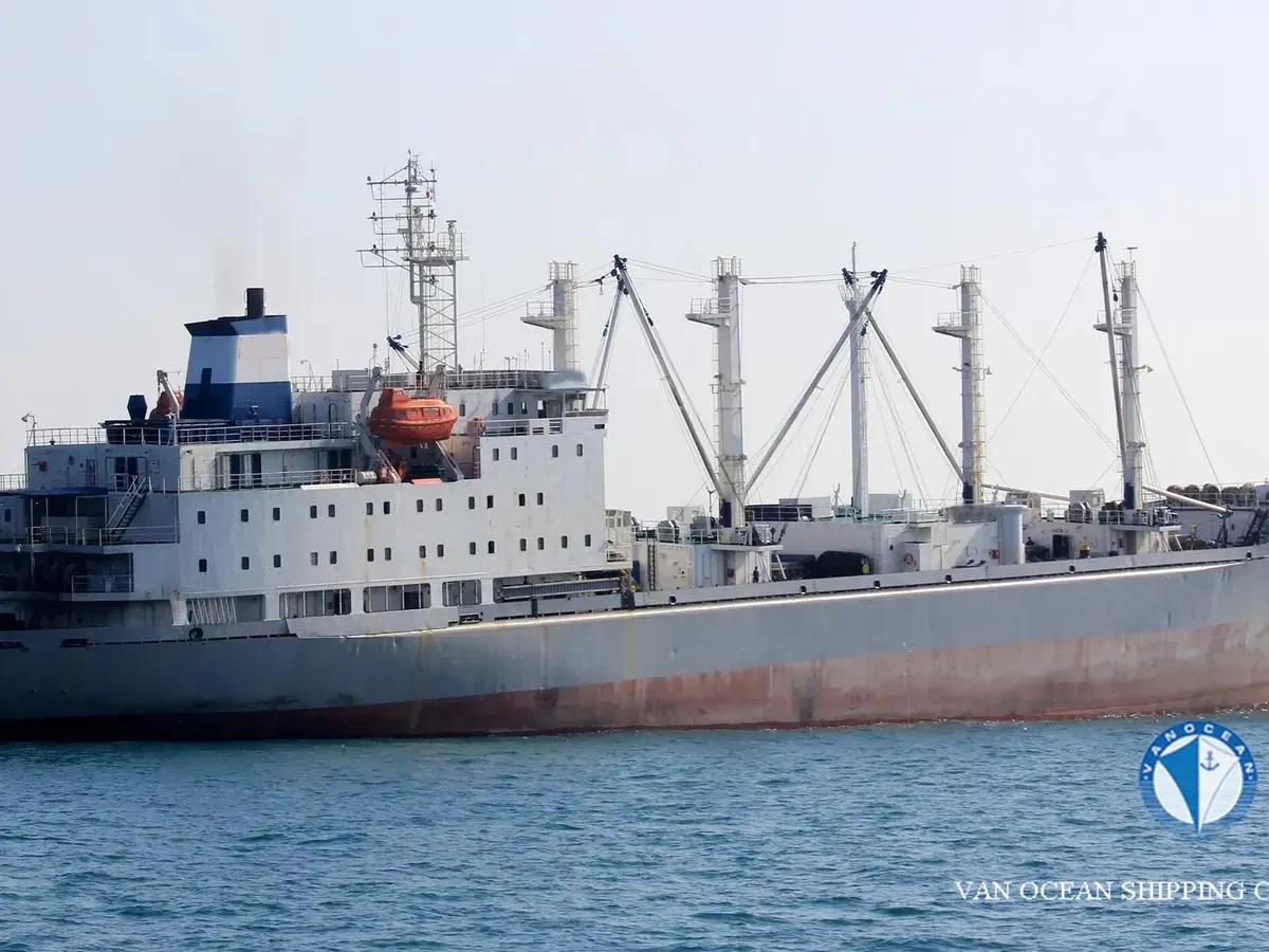 Nave refrigerata in vendita