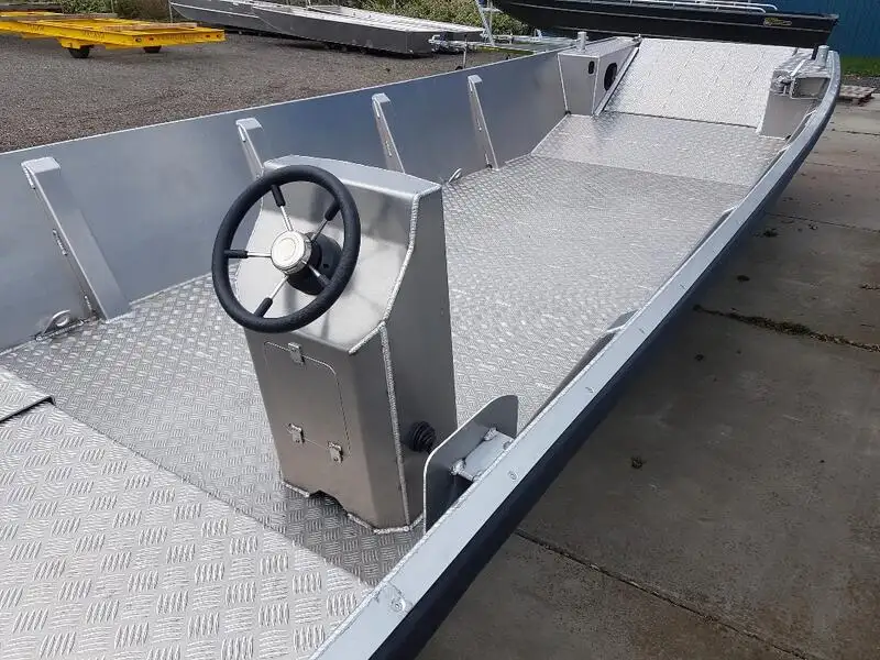 Nave da sbarco, con serbatoi in vendita
