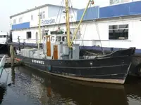 Chiatta in vendita