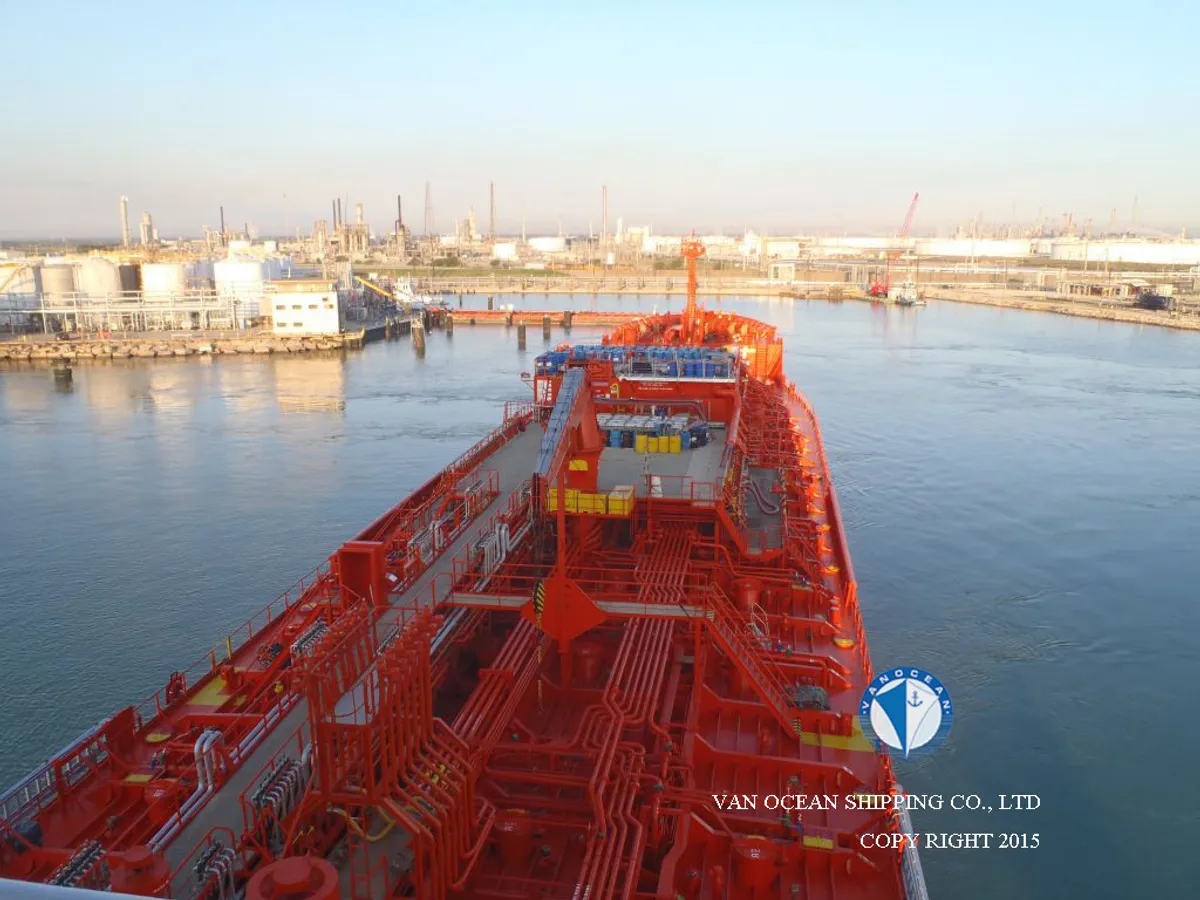 Petroliera/Chimichiera in vendita