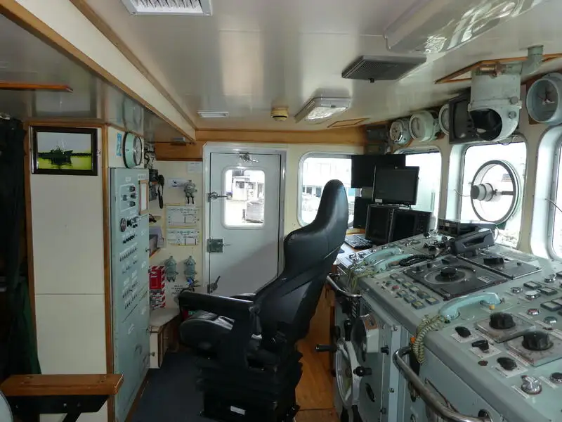Nave da ricerca in vendita
