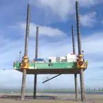 Jack-up drilling rig in vendita