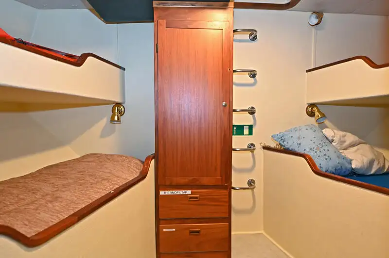 Nave di soccorso in vendita