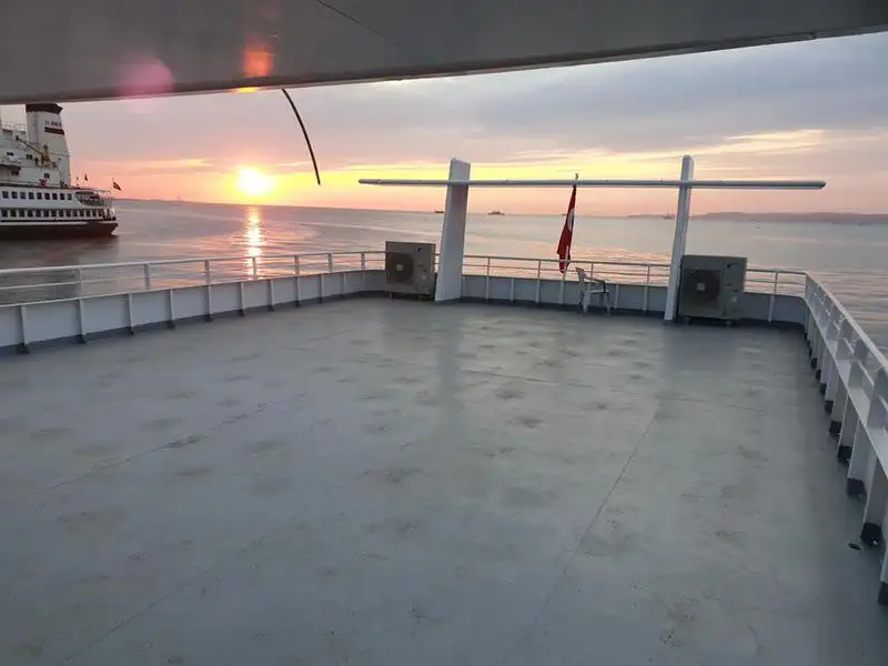 Nave passeggeri in vendita