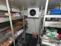 Nave di supporto in vendita