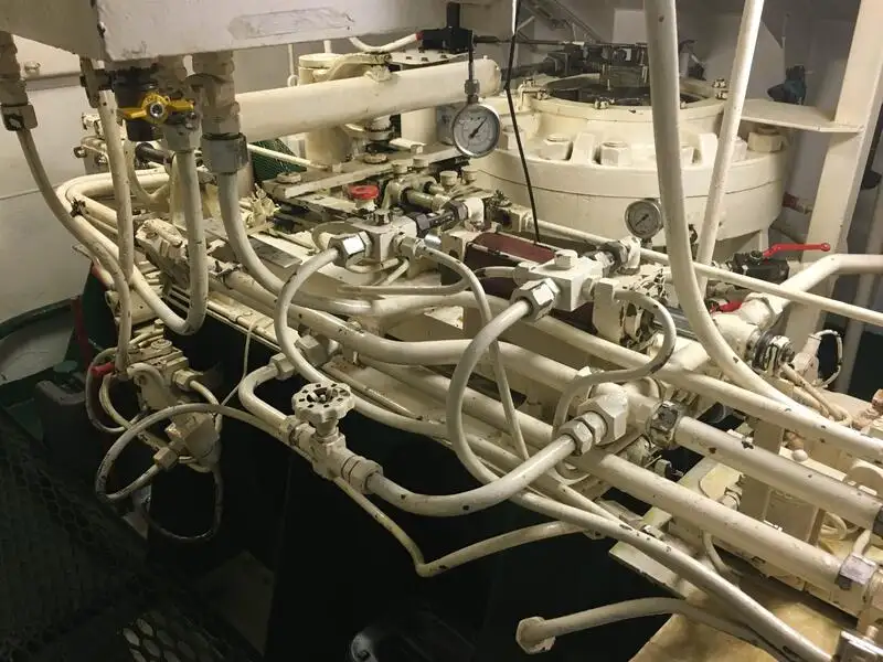 Nave da ricerca in vendita