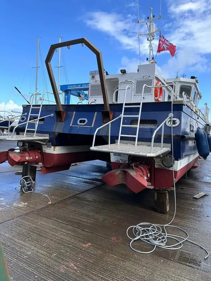 Nave da rilevamento in vendita