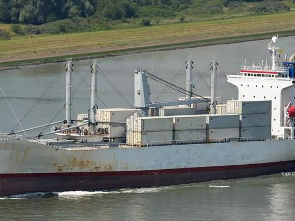 Nave refrigerata in vendita