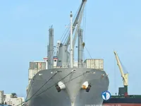 Nave refrigerata in vendita