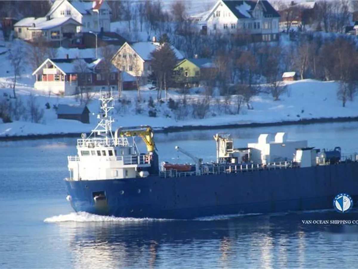 Nave refrigerata in vendita