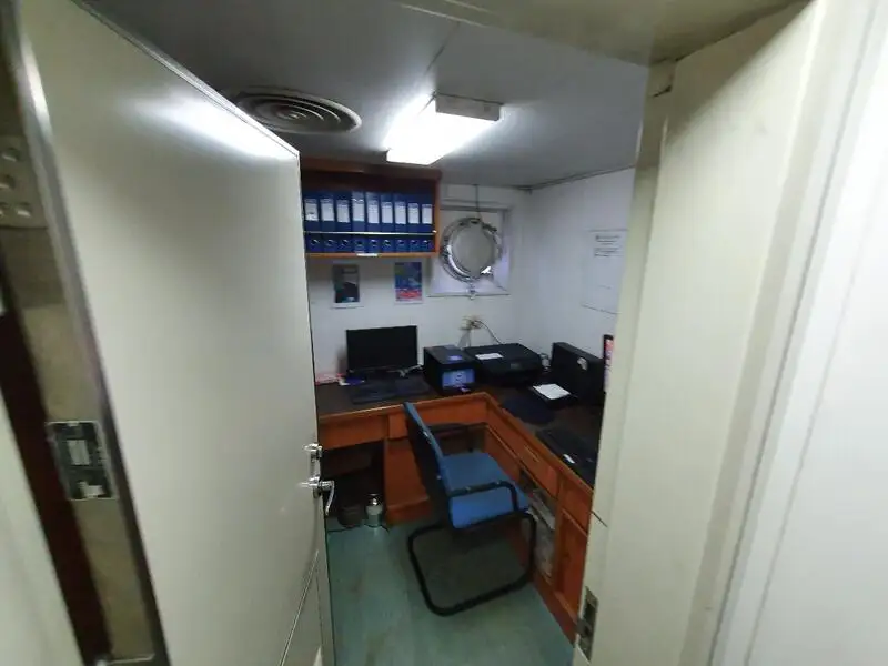 Nave refrigerata in vendita
