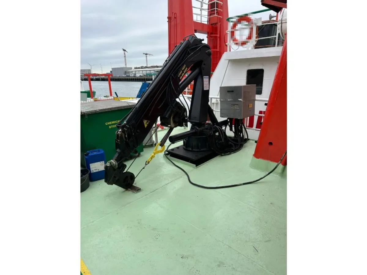 Nave di supporto in vendita