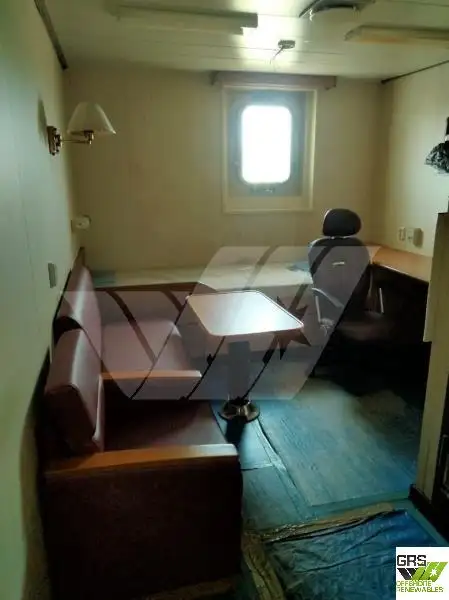 Nave di supporto in vendita