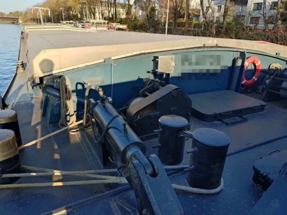 Chiatta in vendita