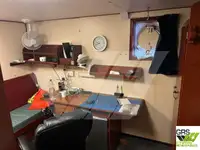 Nave di supporto in vendita
