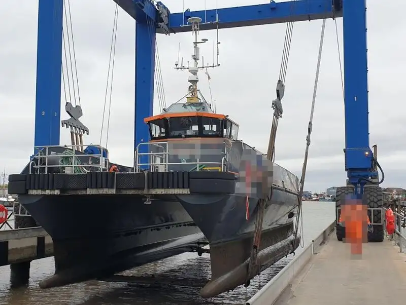 Nave di servizio per parchi eolici in vendita