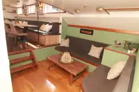 Hotel galleggiante in vendita