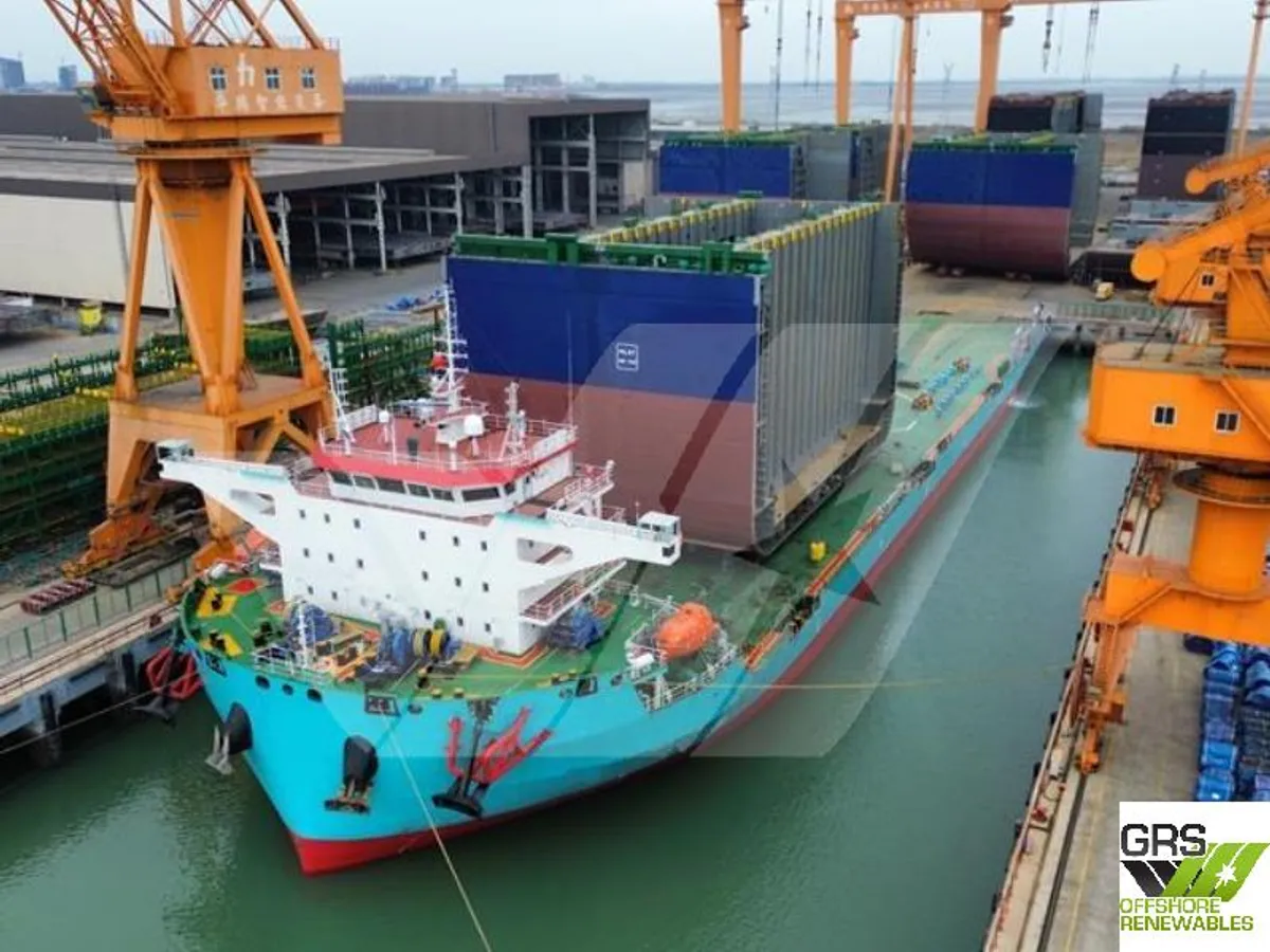 Nave da carico secco in vendita