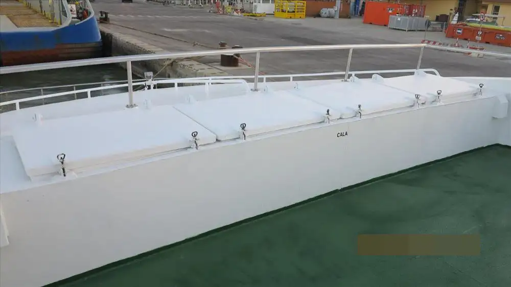 Catamarano in vendita