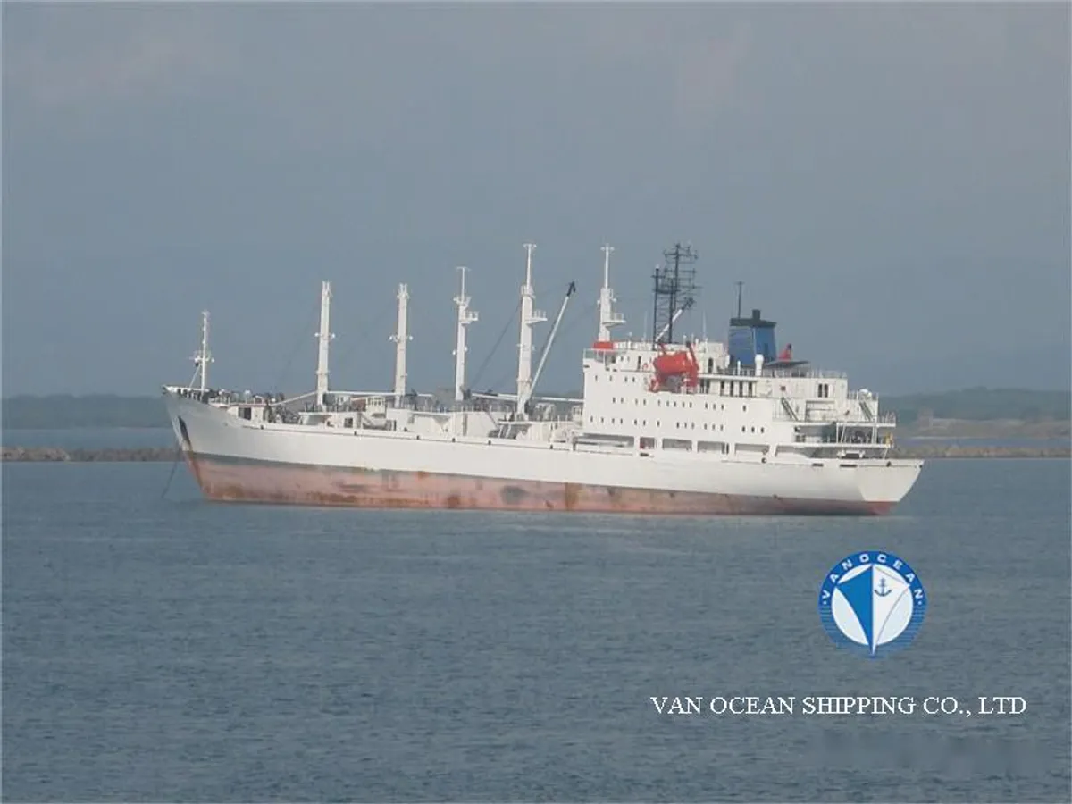 Nave refrigerata in vendita