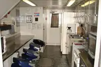 Nave da ricerca in vendita