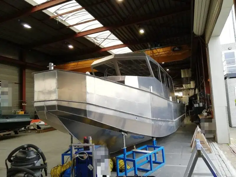 Nave di soccorso in vendita