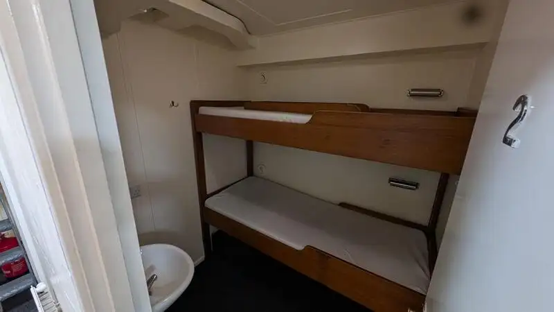 Nave da rilevamento in vendita