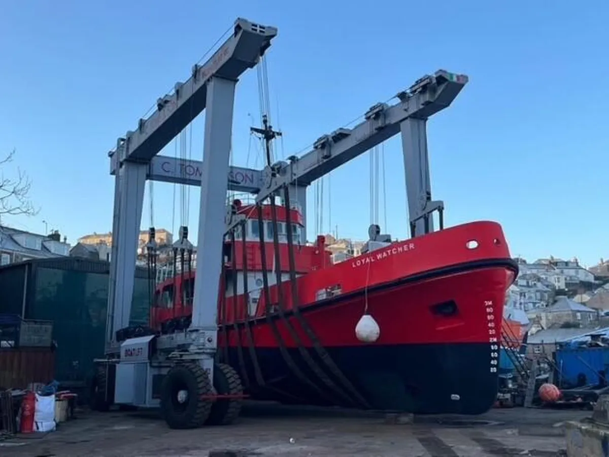 Nave da rilevamento in vendita